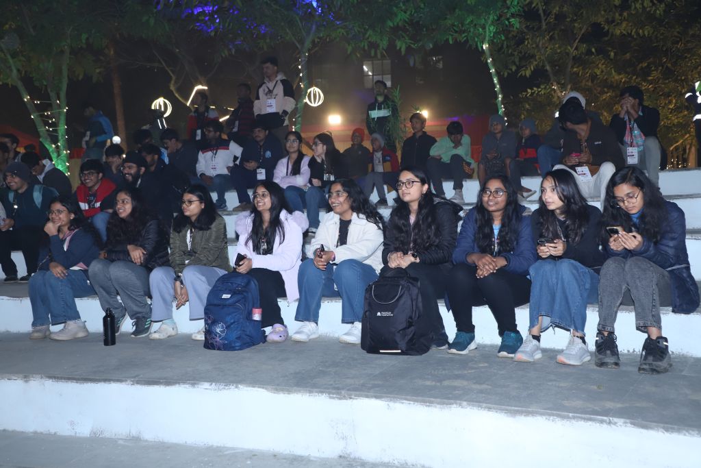 Participants enjoying the evening programme